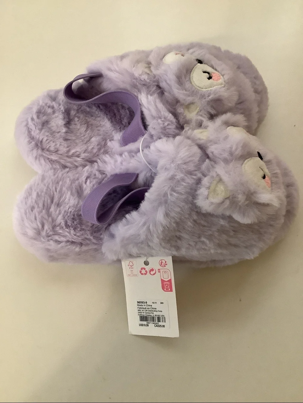 Claire’s Girls Size Large Lavender Plush Animal Slippers. New With Tags